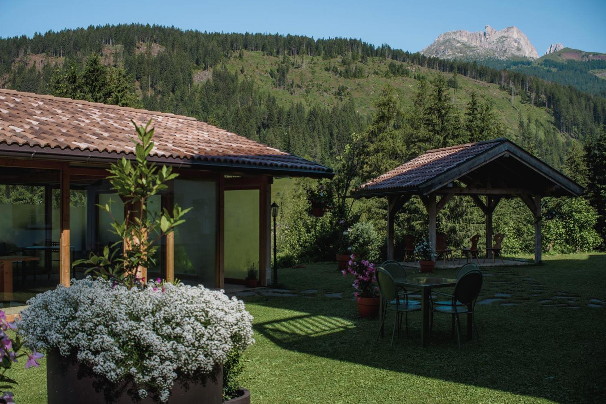 La Lum De Roisc Hotel Soraga Exterior foto